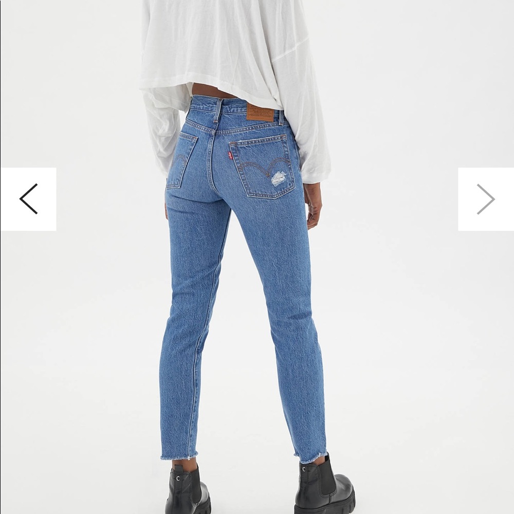 LEVIS WEDGIE HIGH RISE JEANS